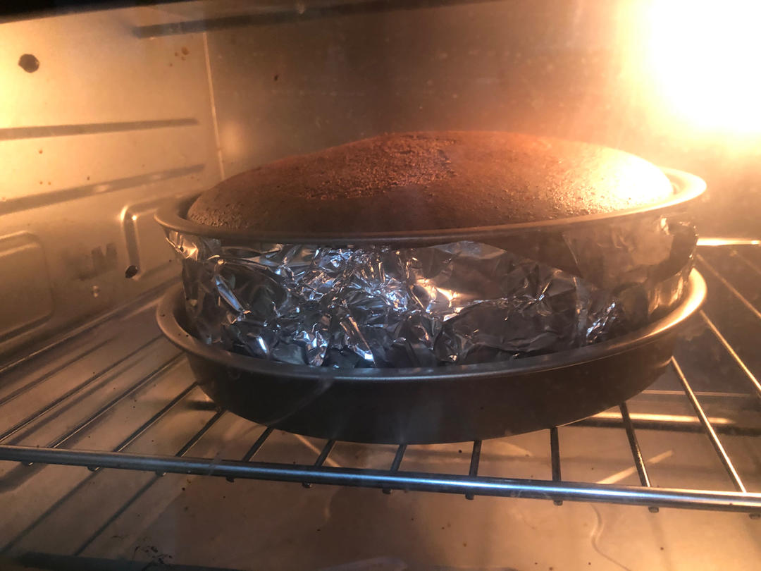 超软Q弹巧克力戚风蛋糕8寸