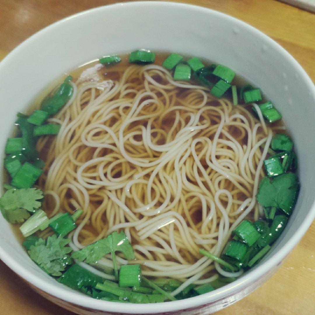 我的一人食：酸汤挂面