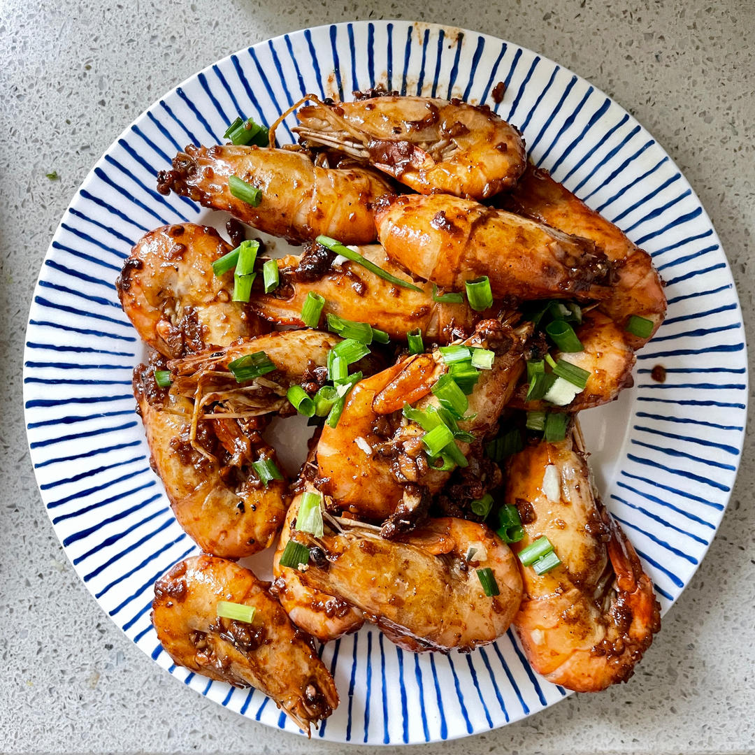 吮指蒜蓉啤酒罗氏虾