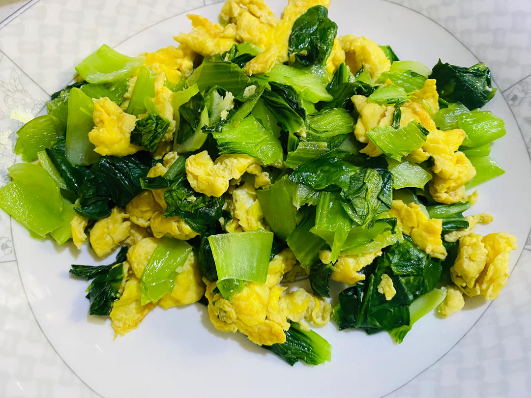 这么操作，油菜炒鸡蛋超好吃