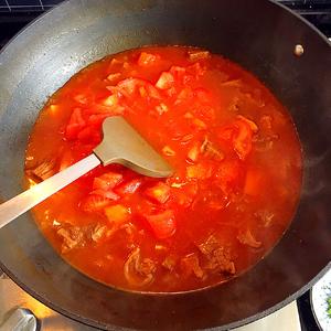 番茄炖牛腩煲的做法 步骤6