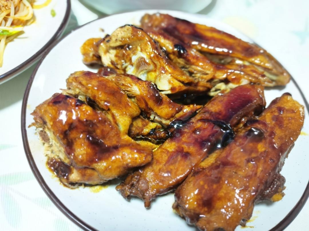 【酸梅鸭】电饭煲就能做的广东名菜！酸香开胃，比叉烧还好味！