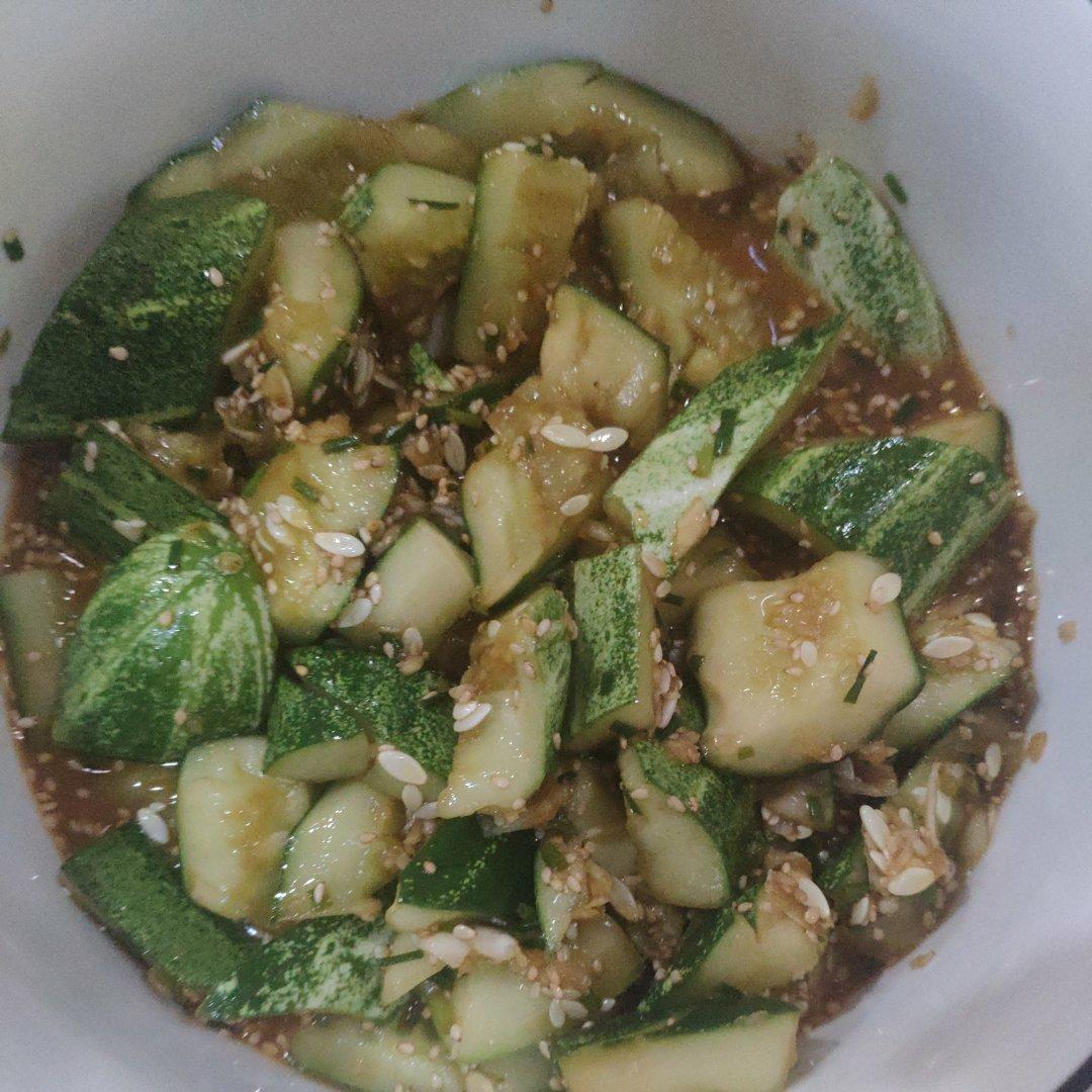 🌈酸酸辣辣巨开胃～超过瘾的凉拌黄瓜