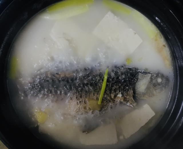 鲜美鲫鱼豆腐汤的做法