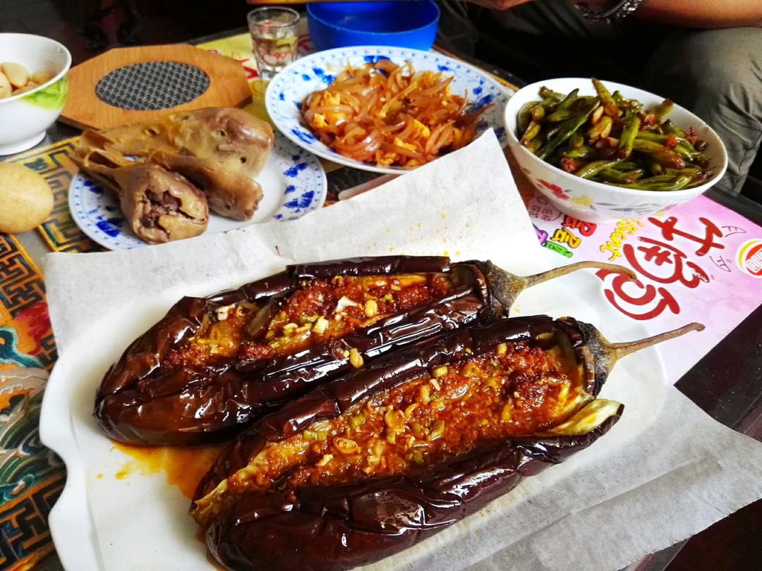 CC招牌菜销魂烤茄子，百吃不厌！