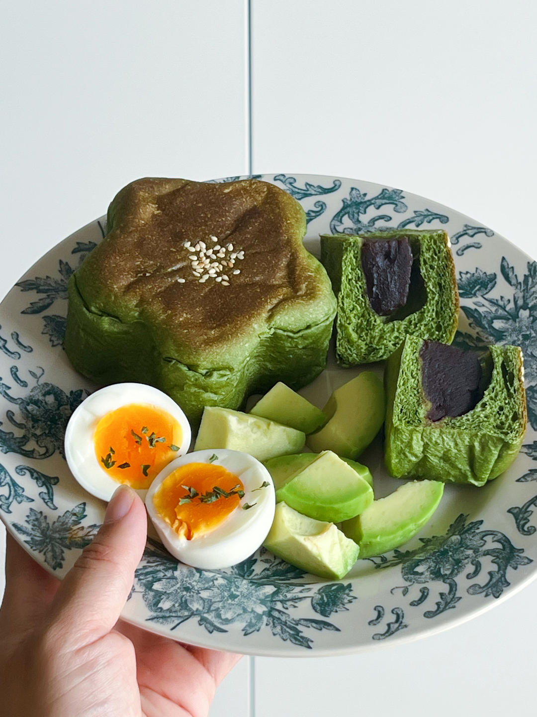 抹茶红豆花朵面包