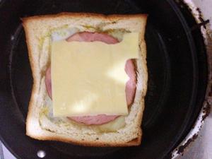 用一片土司做个完美三明治的做法 步骤6