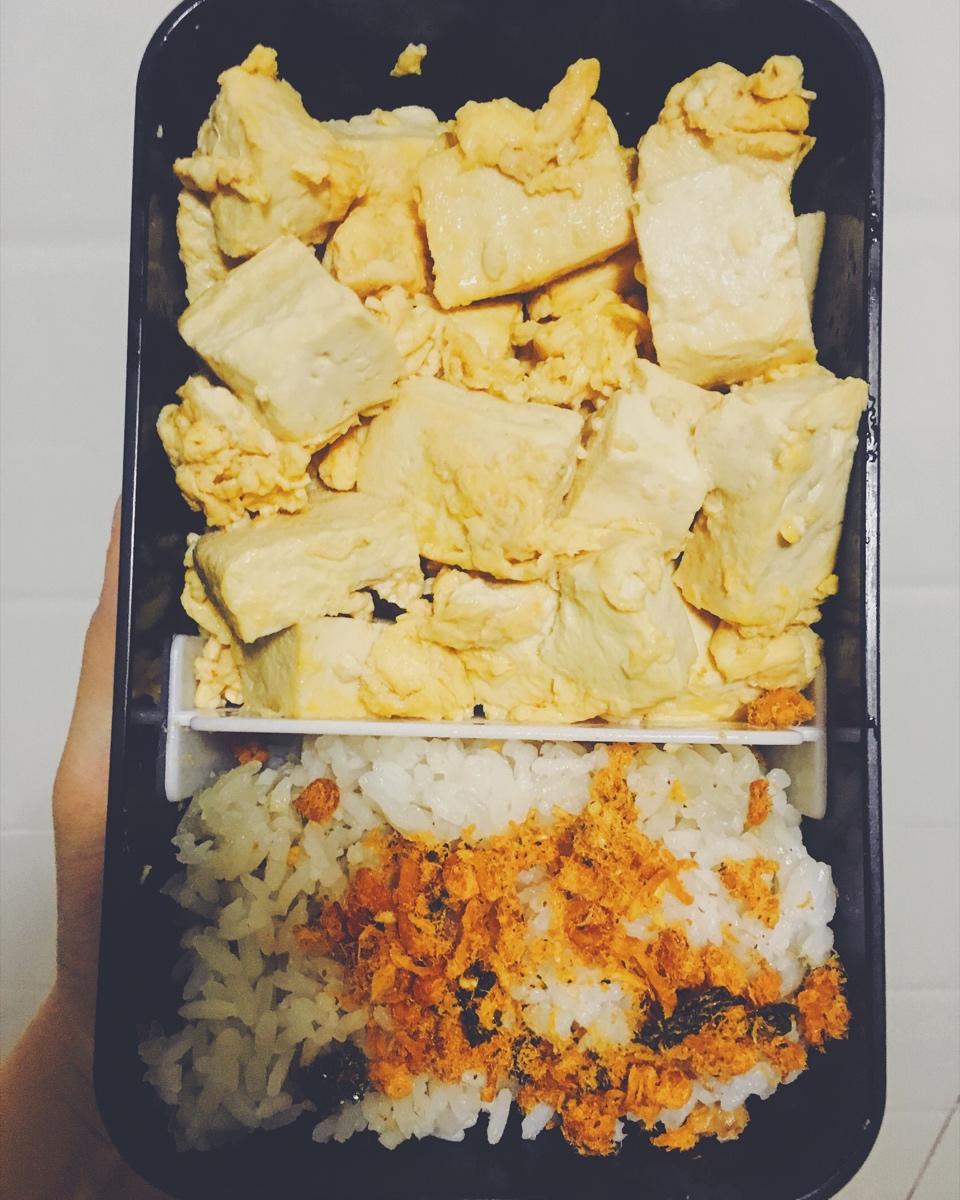 蛋包豆腐丁