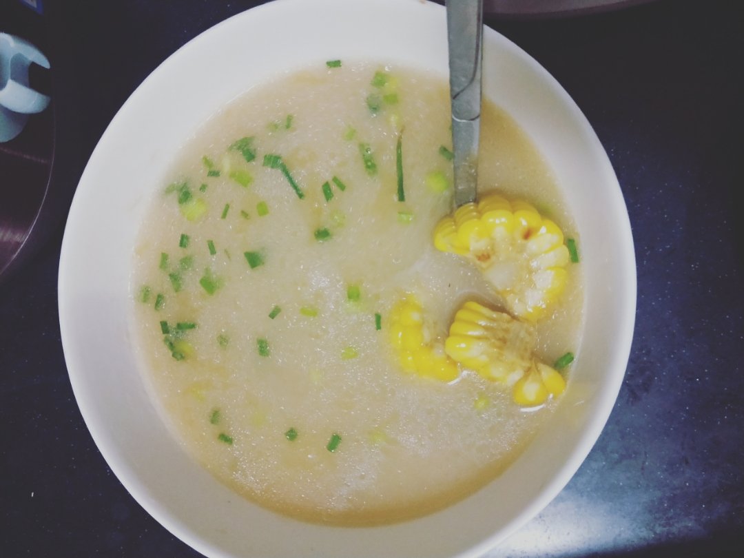 简单易做的玉米炖鱼汤