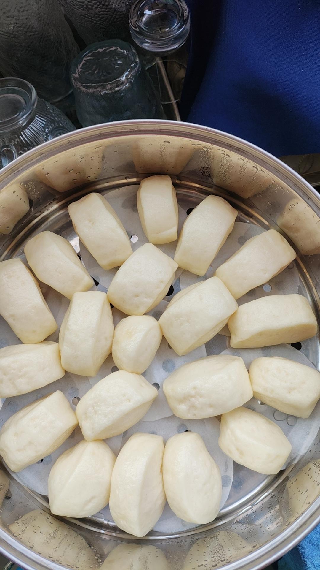 一发奶香小馒头，口感特别好！