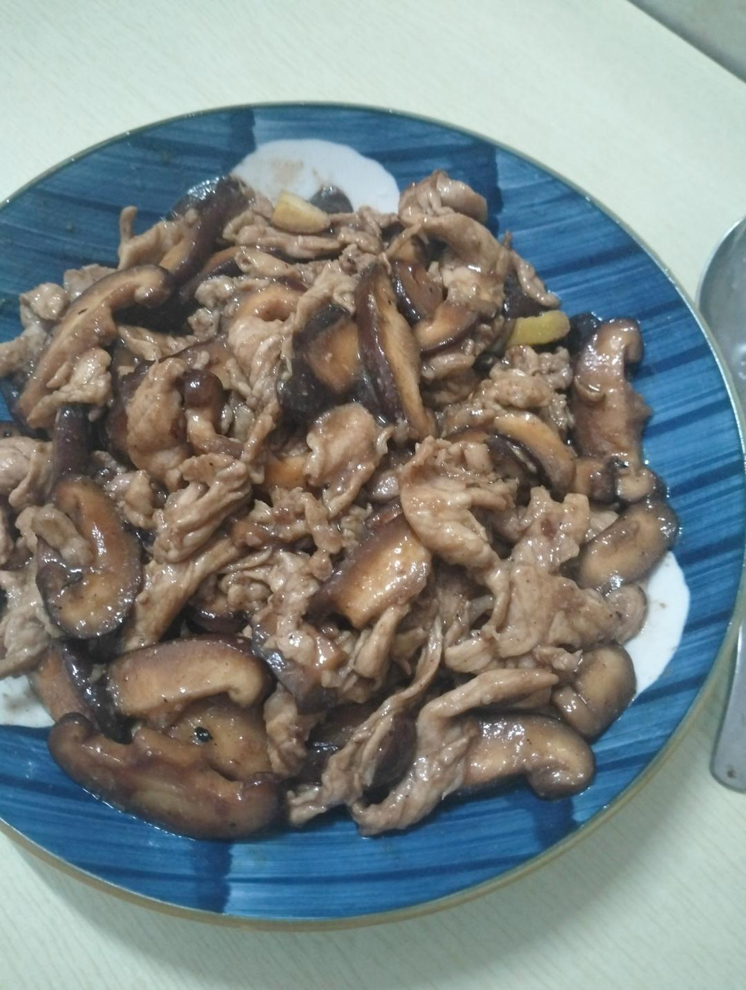 香菇炒肉
