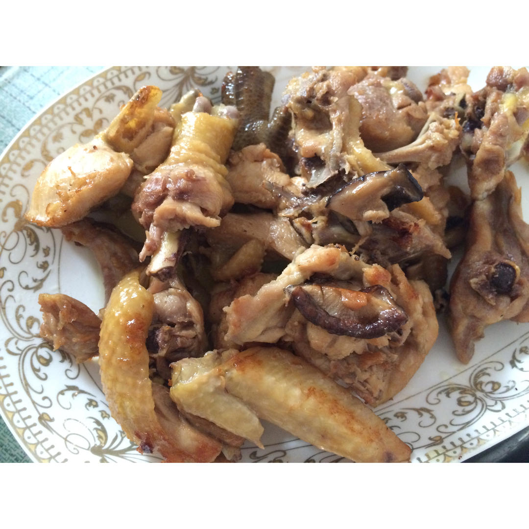 小鸡炖蘑菇