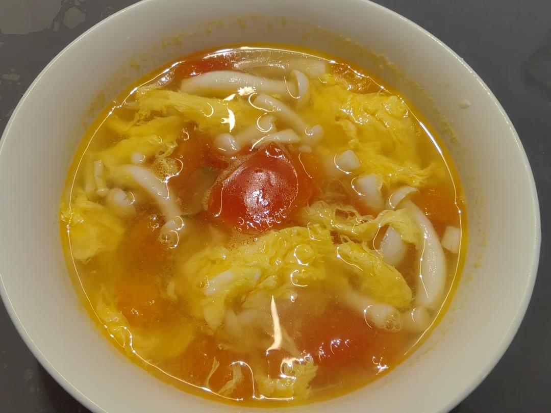 巨鲜美番茄蘑菇蛋汤