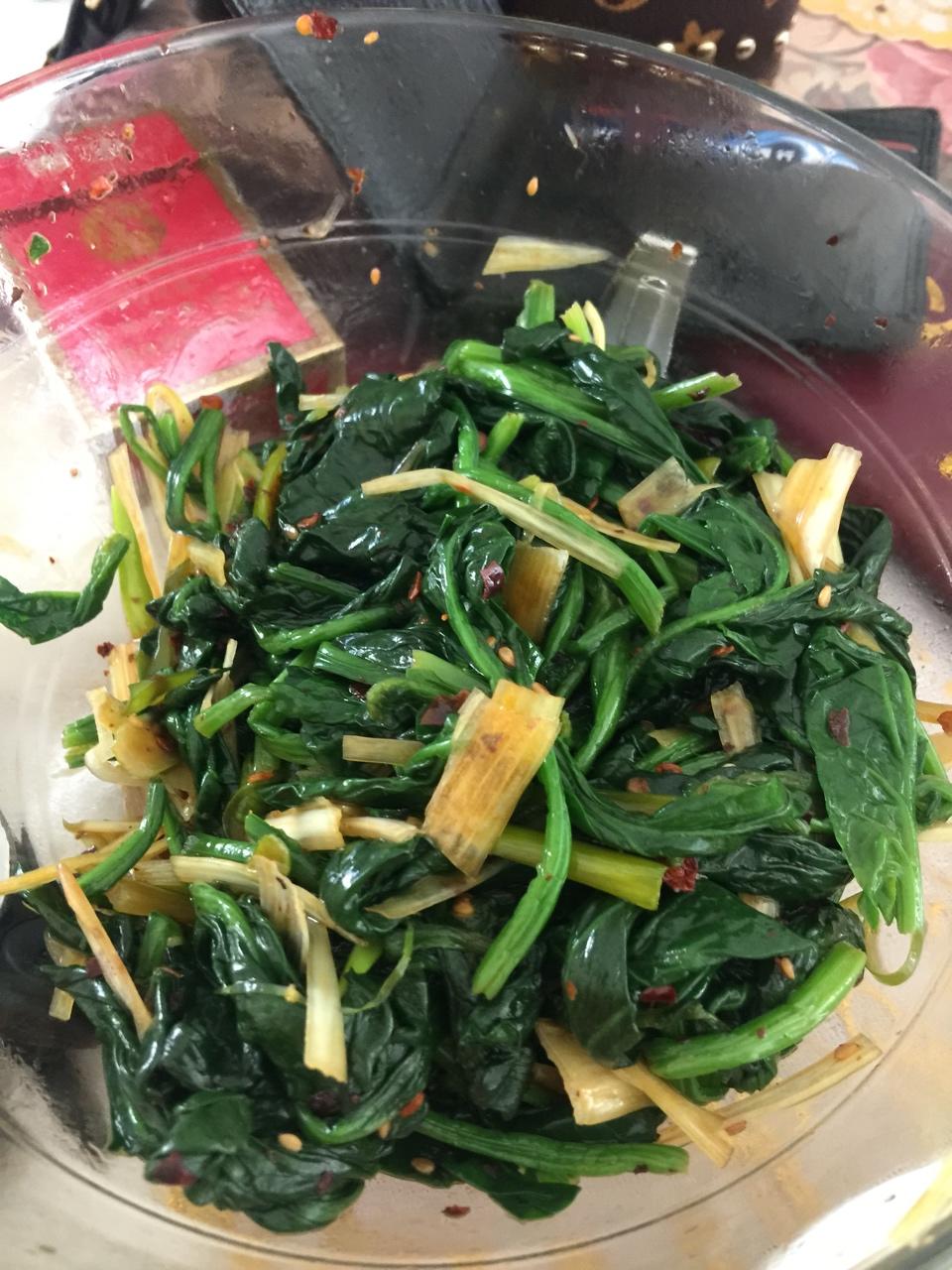 凉拌菠菜