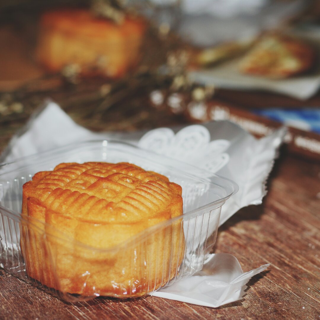 绿豆杏仁肉松馅月饼