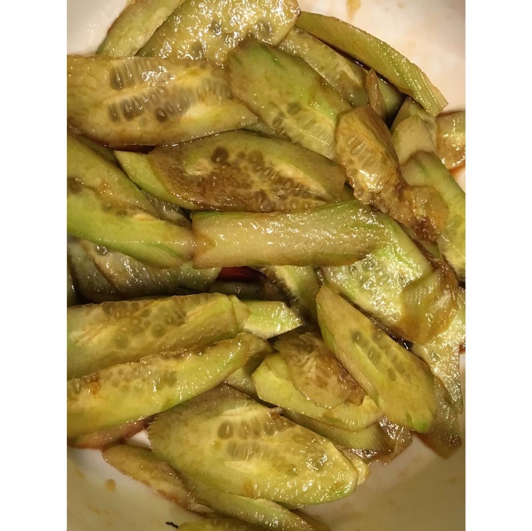 醋拌黄瓜（减肥）