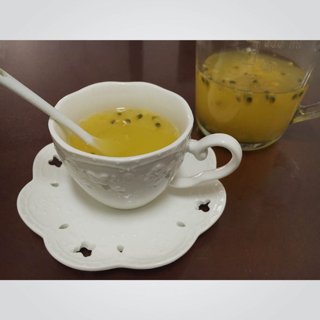 百香果的朴素吃法（百香果汁）