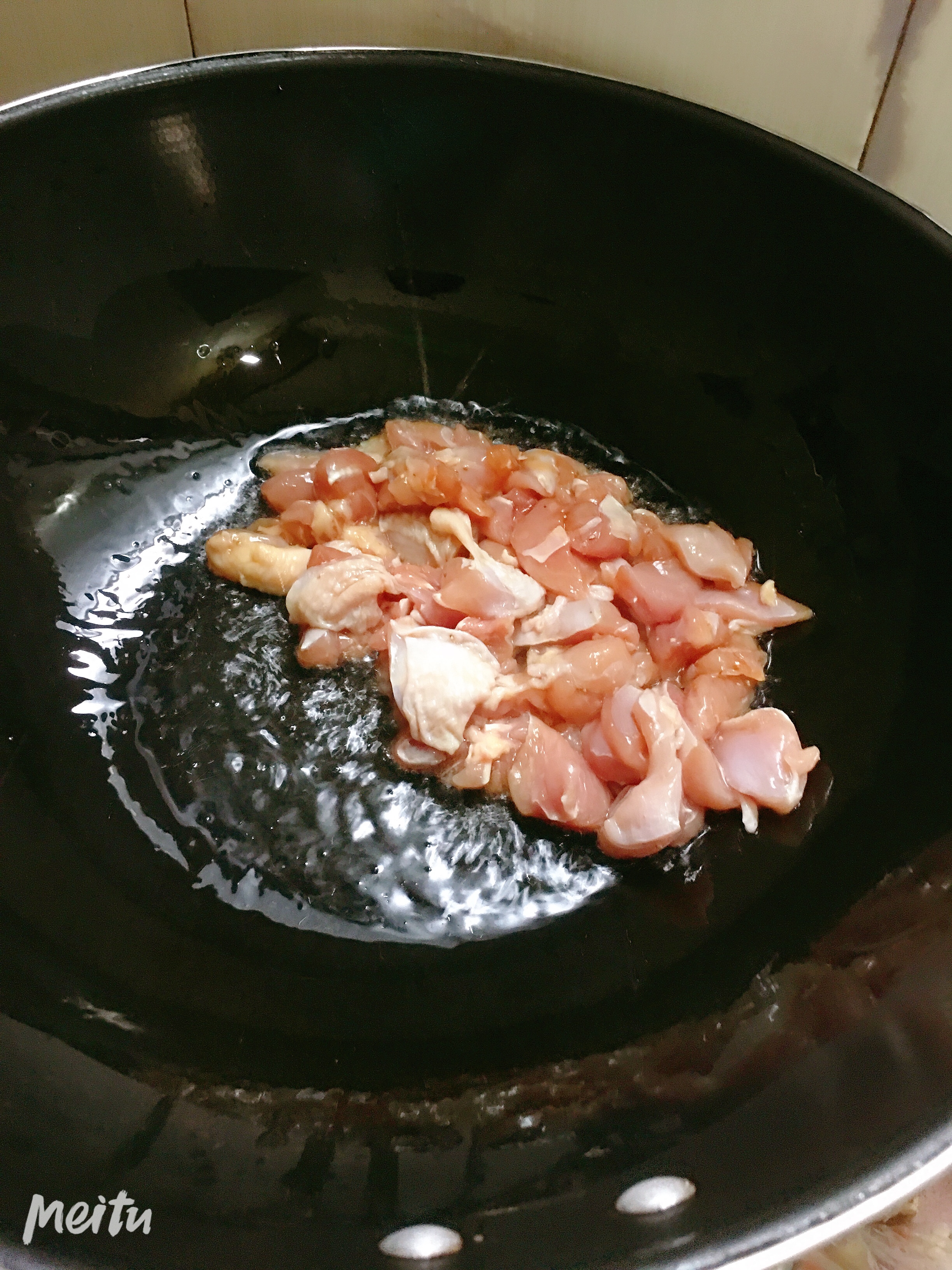 超级下饭•鸡腿肉丁炒黄皮椒的做法 步骤7