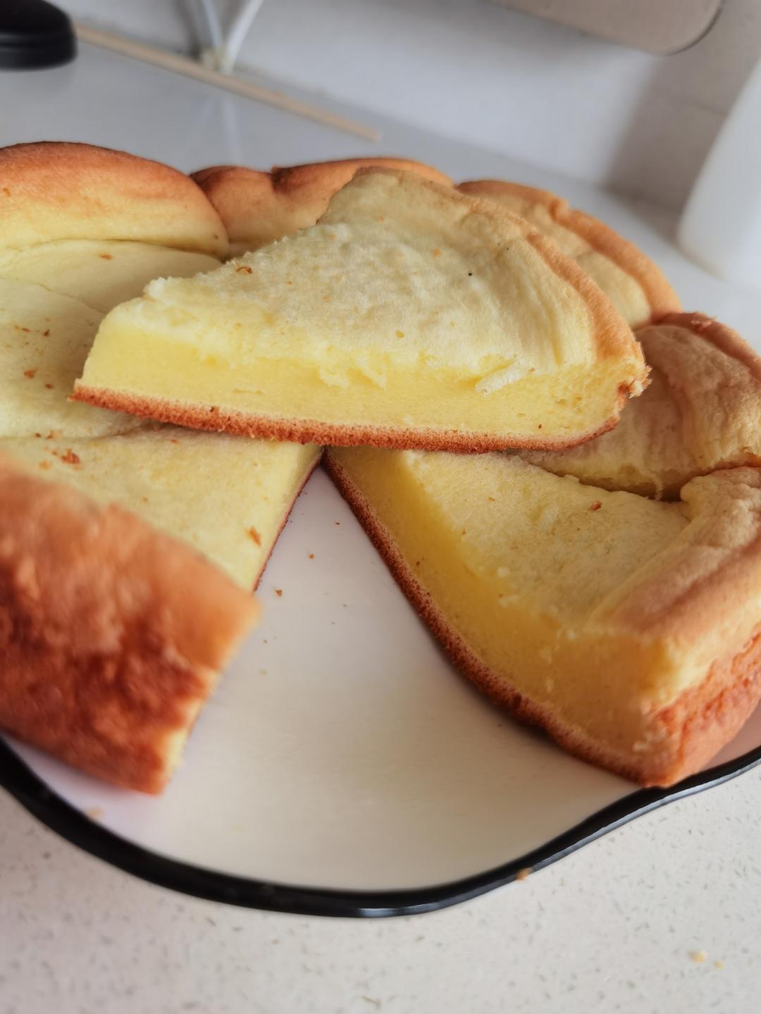 不用电子称只需要普通电饭锅做的电饭锅蛋糕