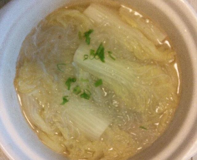 砂锅排骨白菜粉丝汤