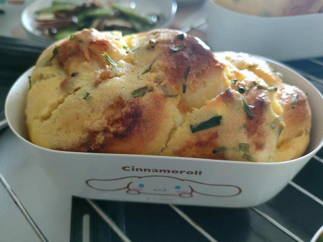 满屋飘香❗️外酥内软‼️香葱肉松手撕小面包