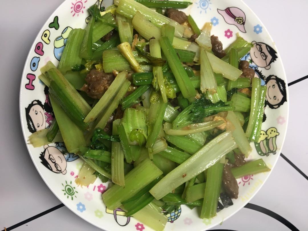 芹菜炒牛肉