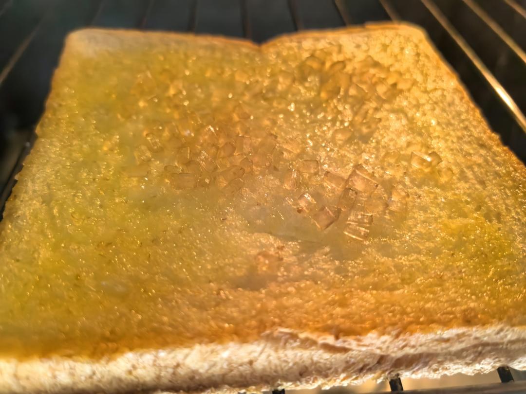 秒杀烧烤店!!幸福感爆棚的【烤面包片】夹心吐司的超神仙吃法！！！