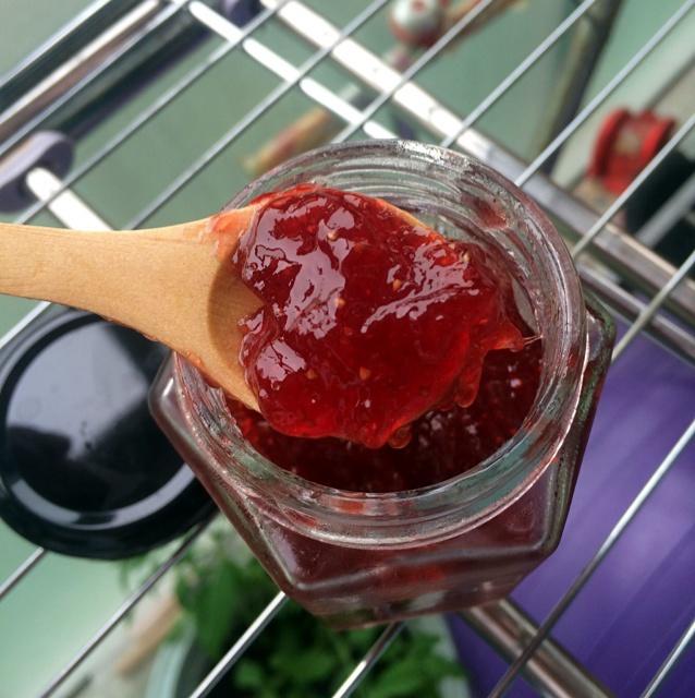 天然无添加健康之手工浓郁草莓果酱的做法