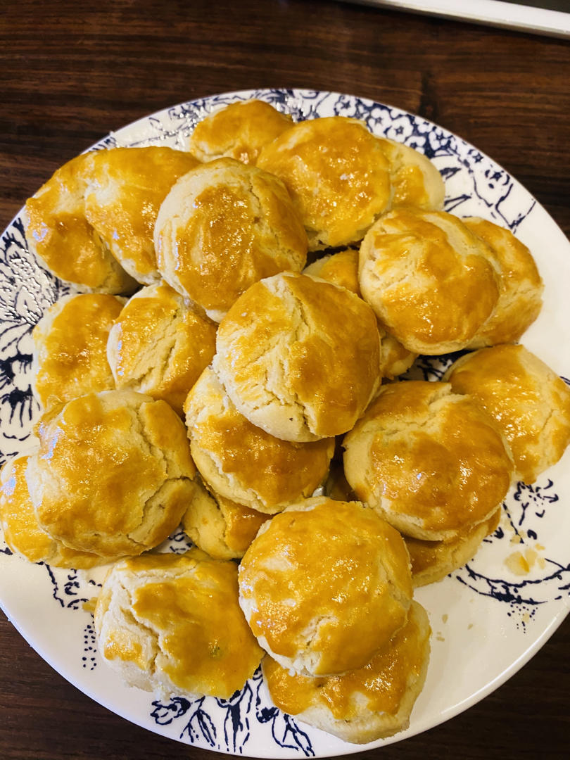 酥的个掉渣的饼干 --- 杏仁酥