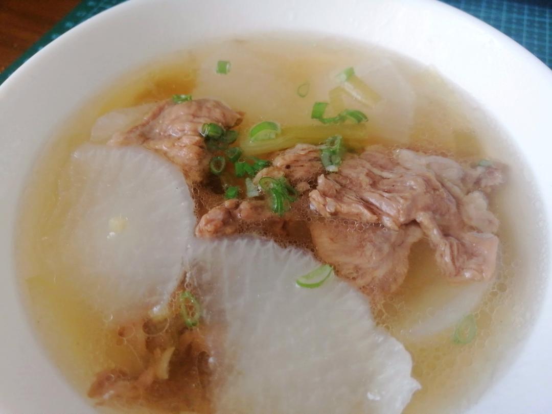 牛肉炖萝卜