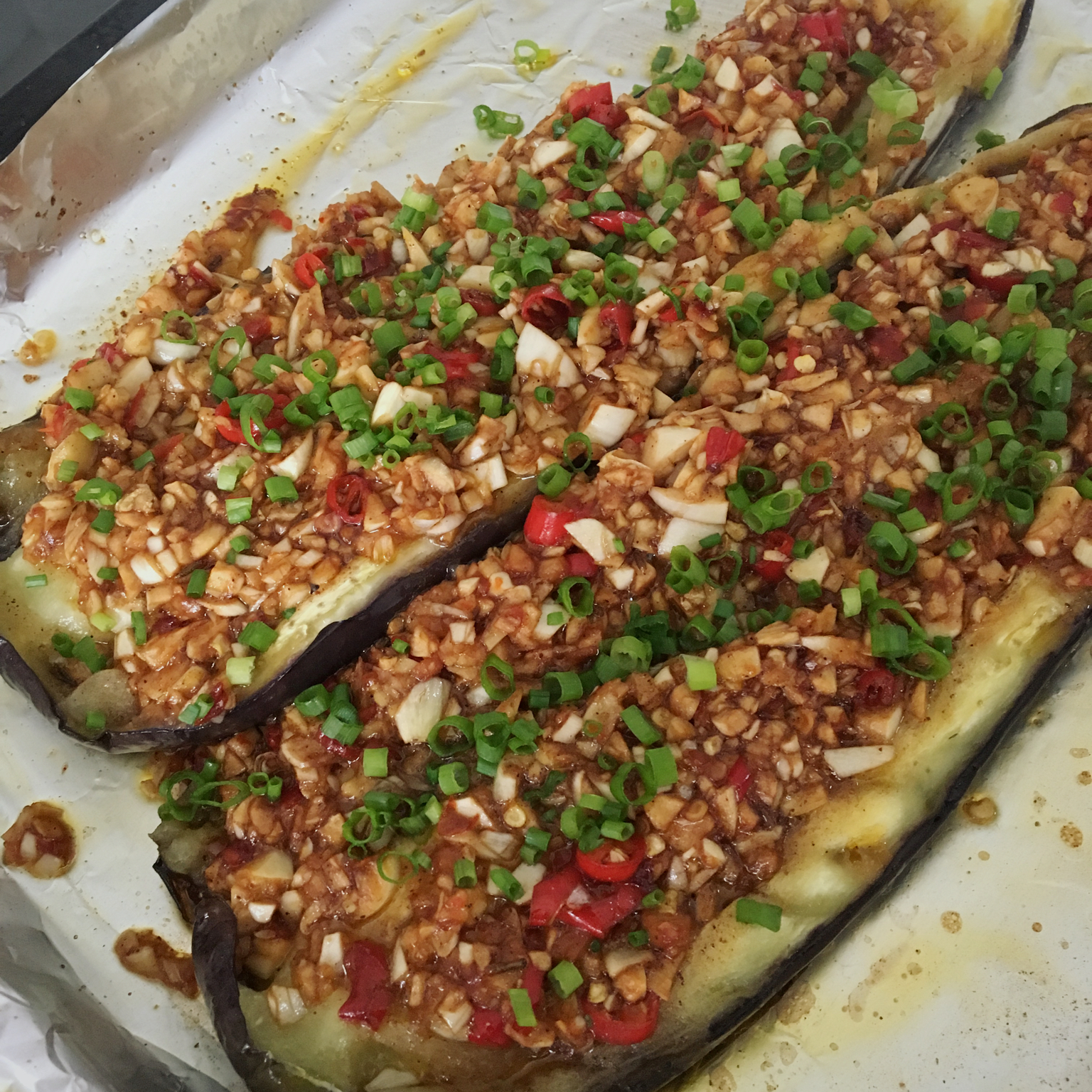 小鱼丸丸丸做的蒜香肉末烤茄子