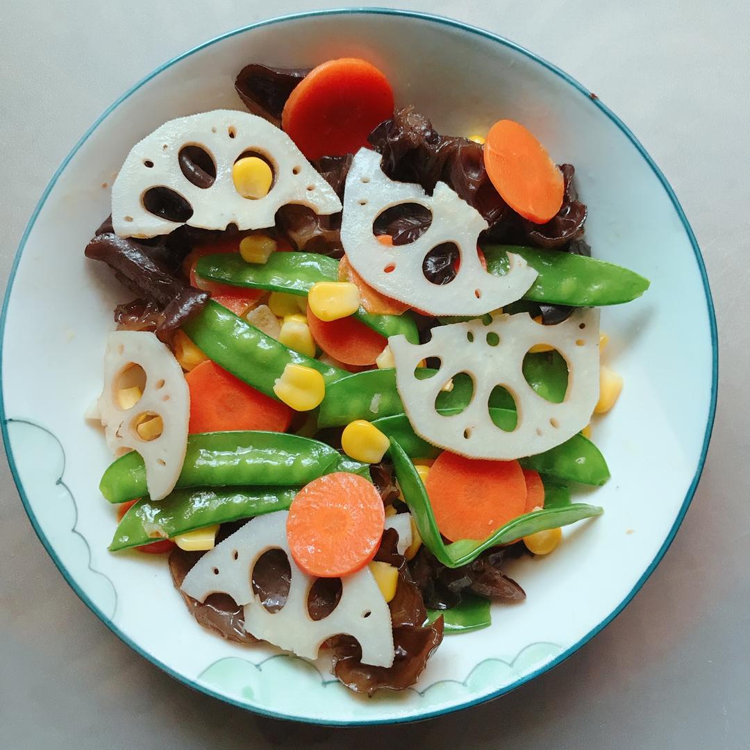 素菜也可以这么美—荷塘小炒