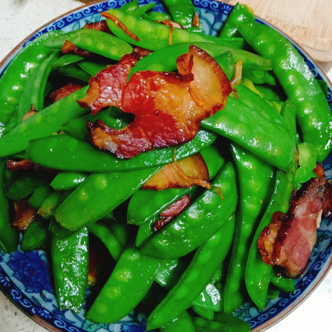 荷兰豆炒腊肉