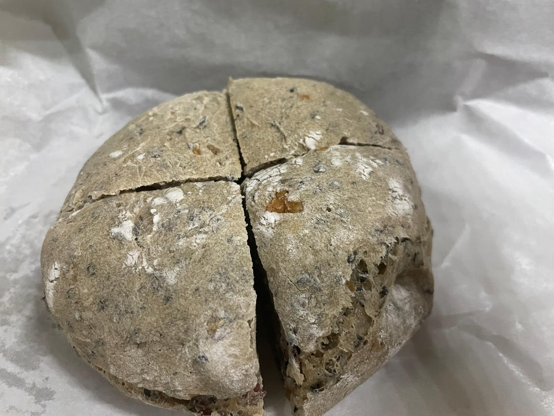 山药红枣黑芝麻馒头