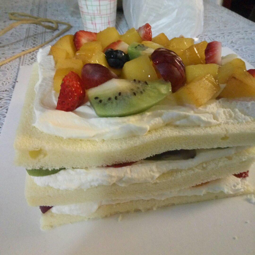 feekr做的方形水果夹层蛋糕