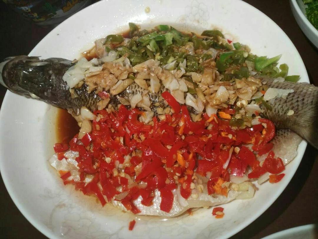 双色剁椒鱼头