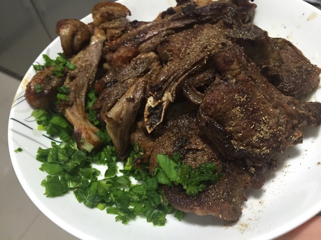 蒜香煎羊排