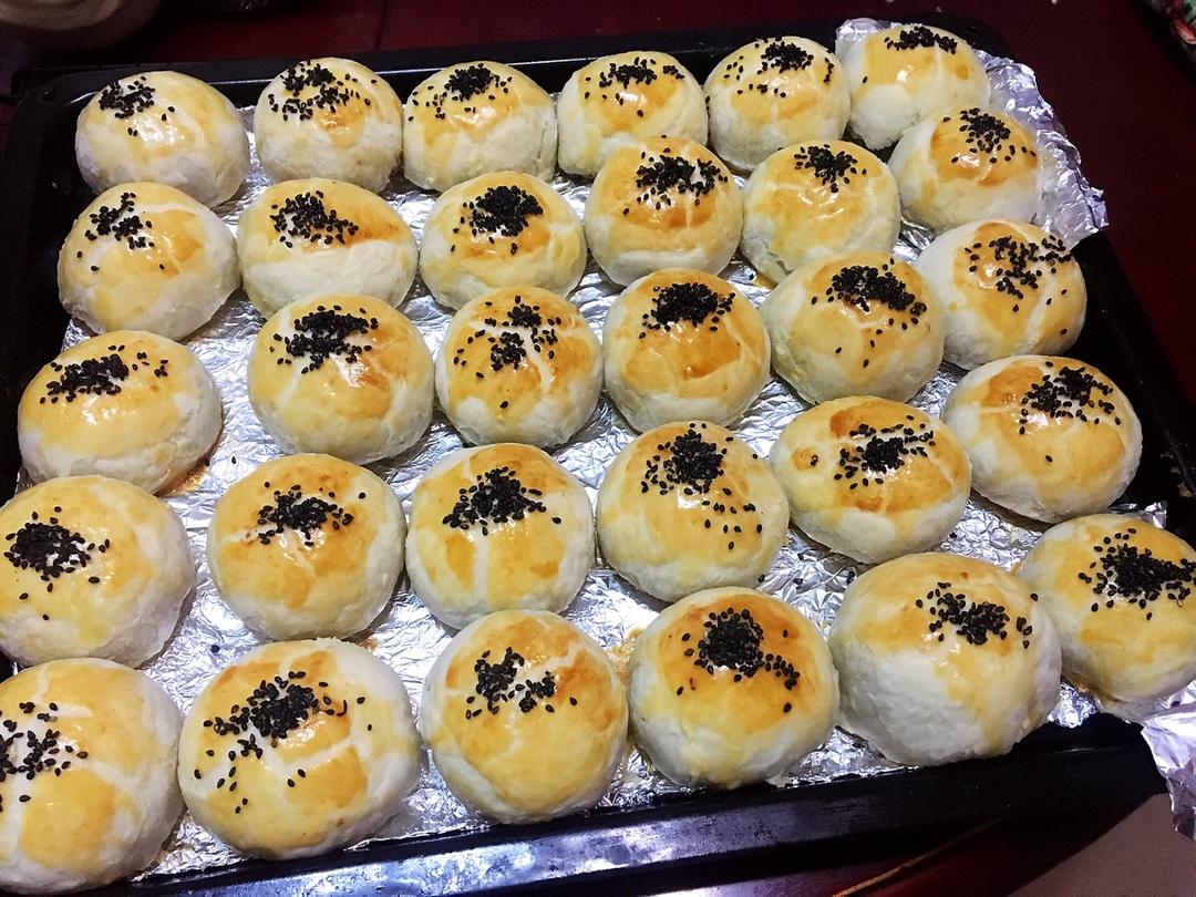 百吃不腻的蛋黄酥