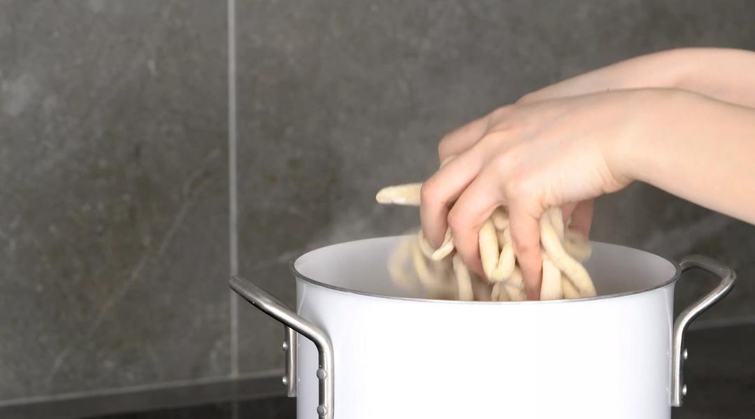 一罐玉米，怎樣能變成治愈的美食？的做法 步驟5