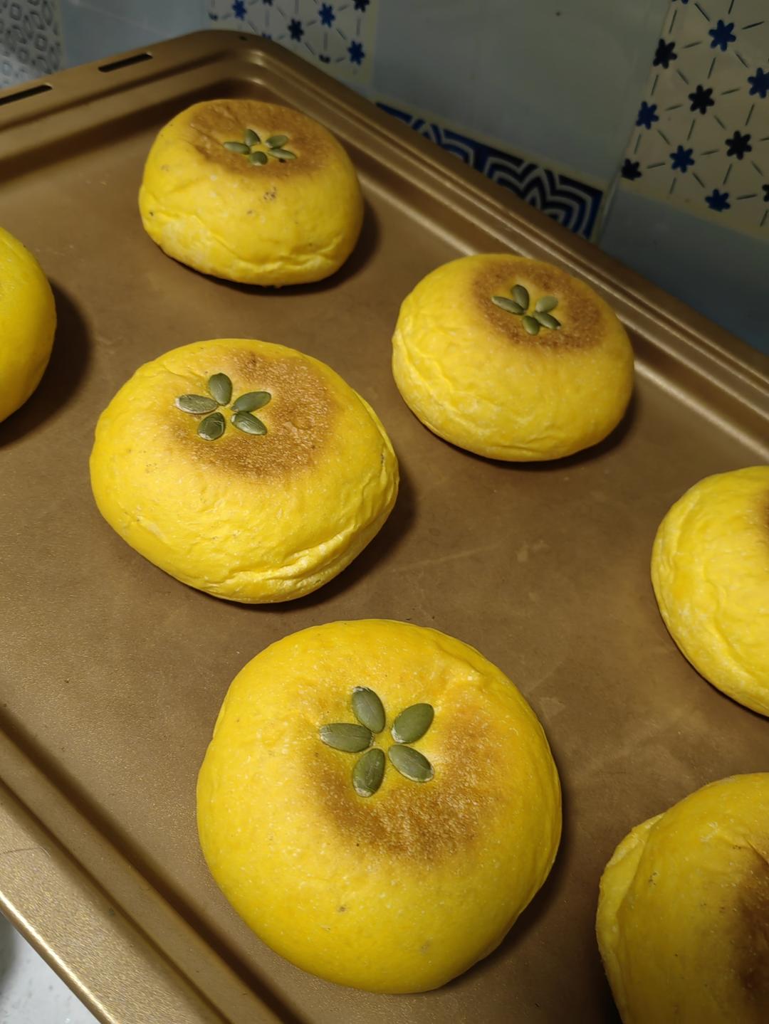 南瓜红豆包