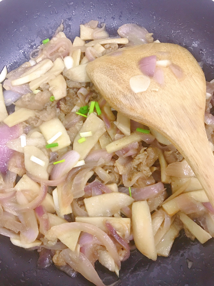 减脂餐：杏鲍菇牛肉的做法 步骤4