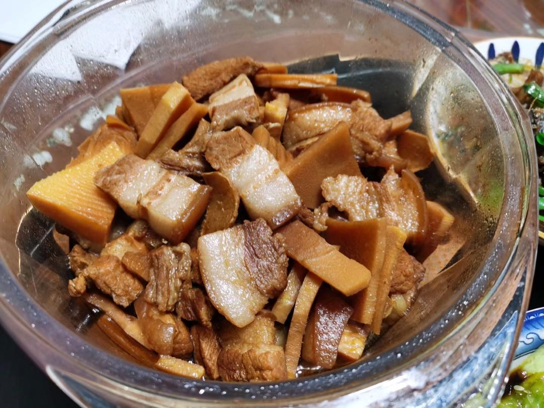 家常菜～冬笋烧排骨