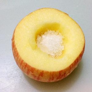 冰糖蒸苹果-秋季调肠胃的做法 步骤2
