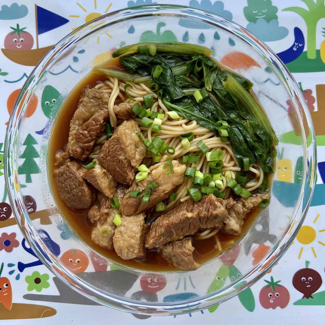 正宗台湾红烧牛肉面