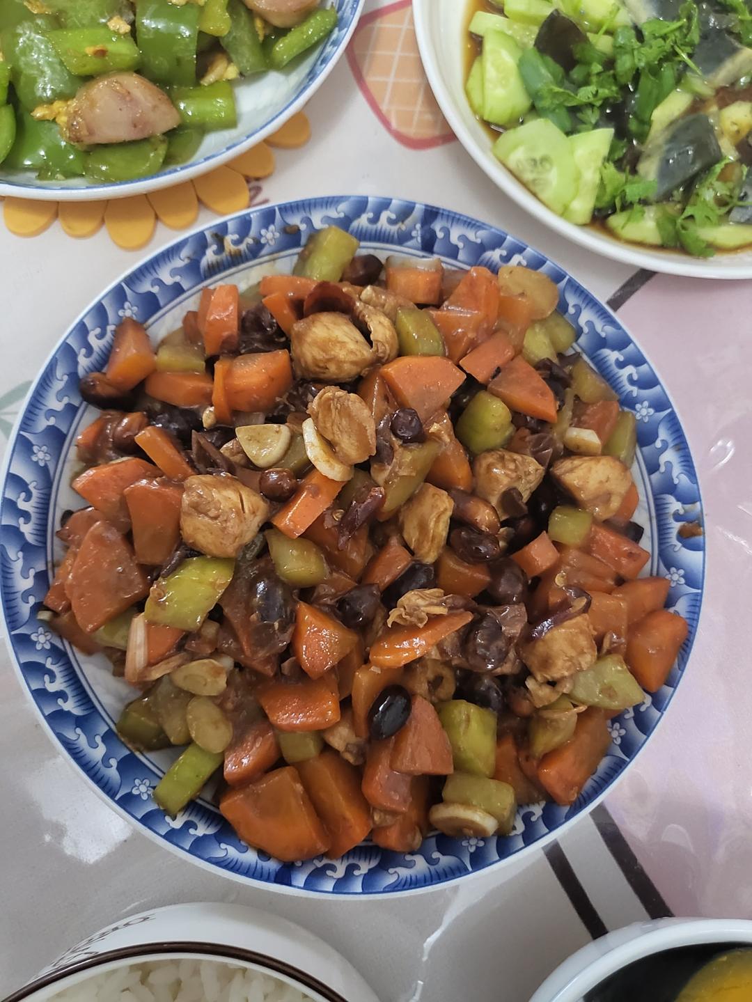 今日菜谱：宫保鸡丁