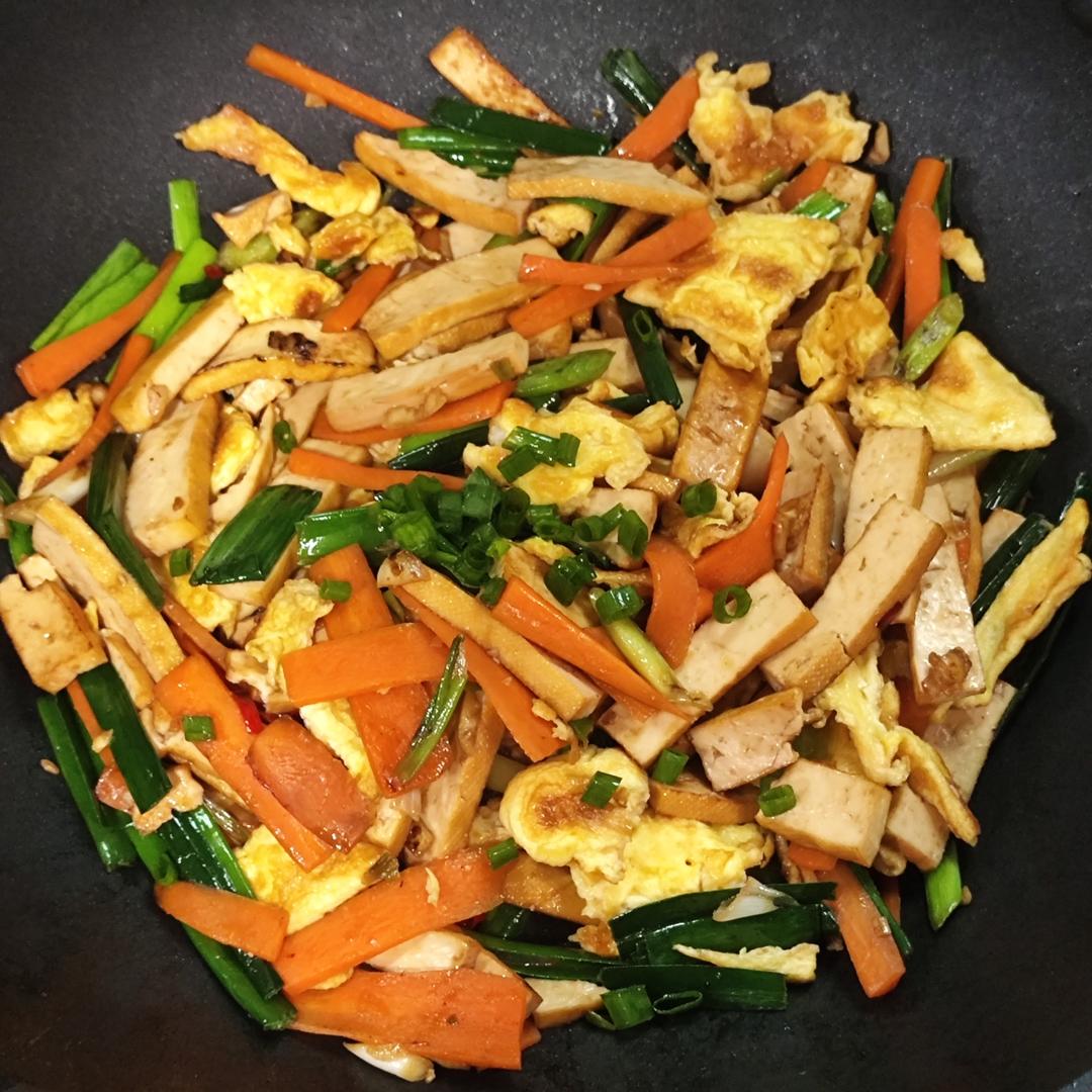 鸡蛋炒香干