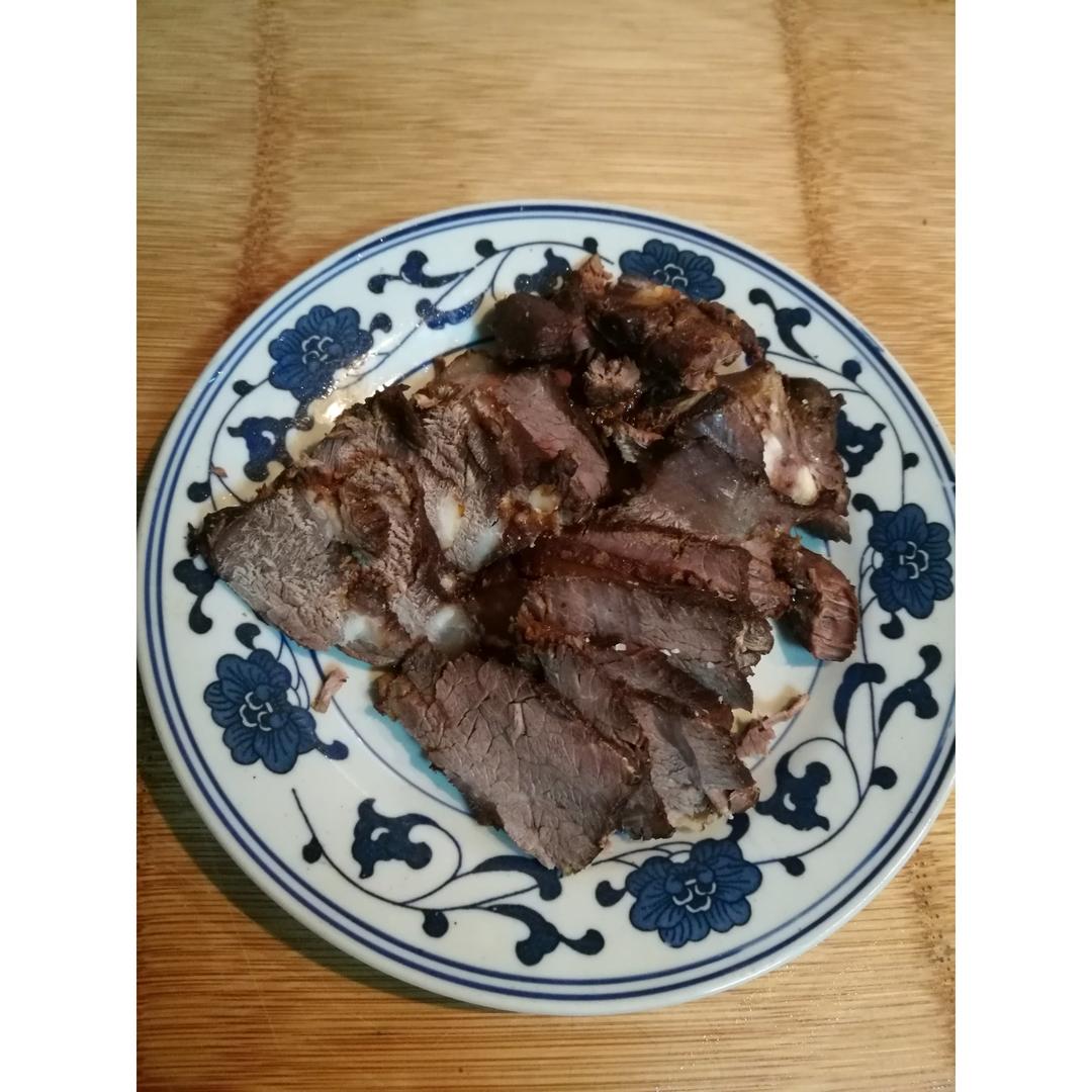 卤牛肉