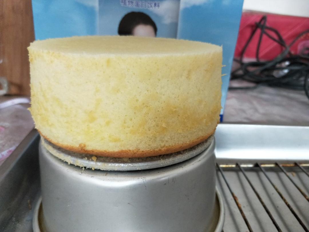 六寸戚风蛋糕