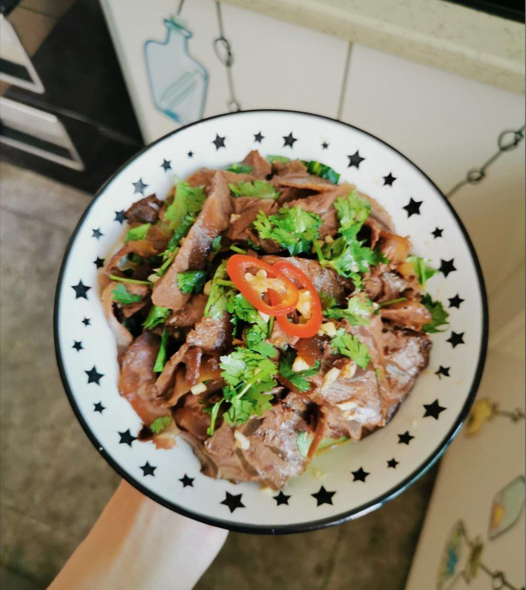 好吃到爆的凉拌牛肉