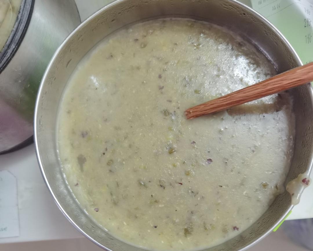 海带绿豆粥的做法